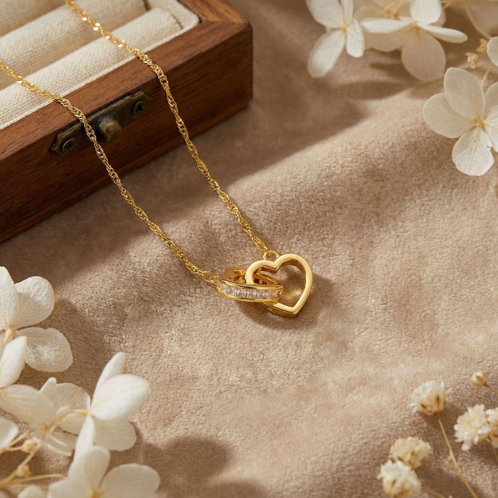Elegantní zlatý náhrdelník na klíční kost ve tvaru srdce s vsazenými diamanty