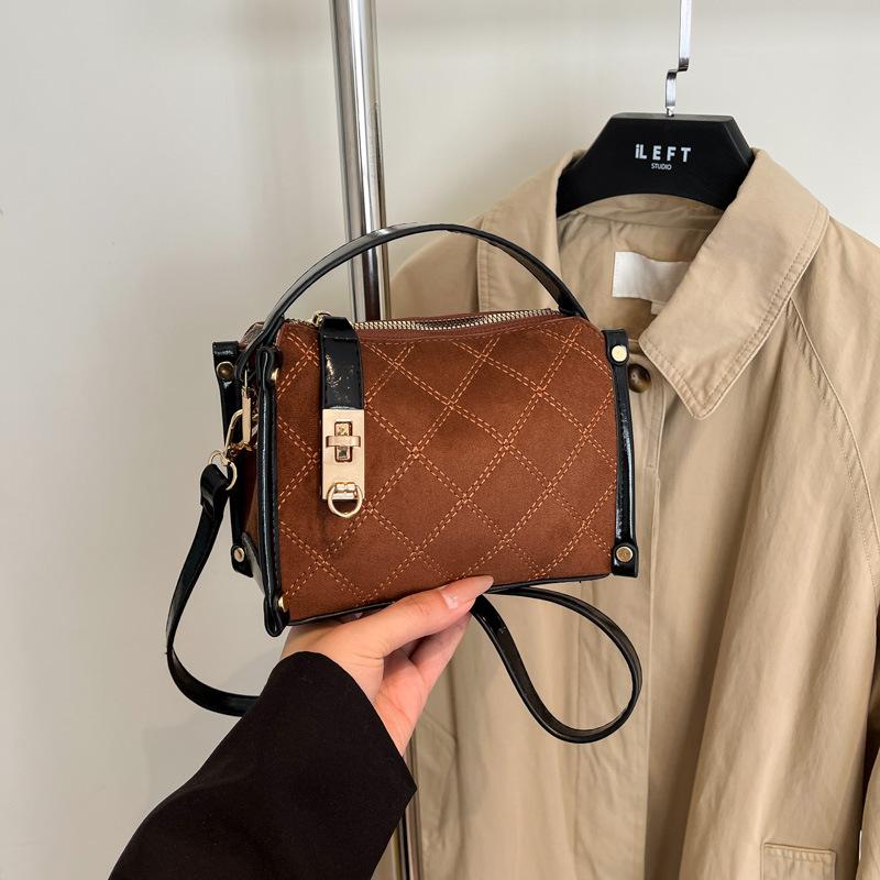 Premium textured suede handbag women's autumn and winter new fashion niche underarm bag diamond bag