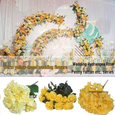 Composition Florale en Soie Jaune: Roses de mariage, Pivoines, Hortensias
