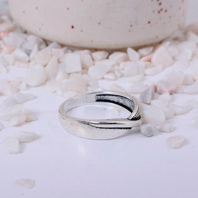 Cross Over Dotted Band Ring, Oxidized Silver Unisex Ring, Rustic Textured Thumb Ring, Modern Boho Statement Gift, Handmade Grunge Jewelry