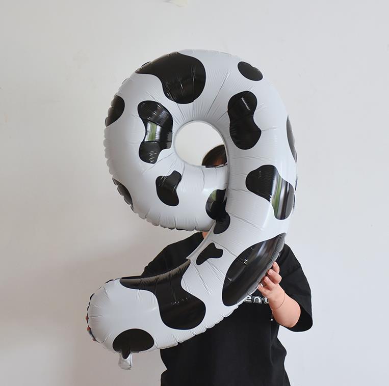 Cartoon Animal Number Balloons for Baby's 1st Birthday or 100 Days Celebration Photo Table