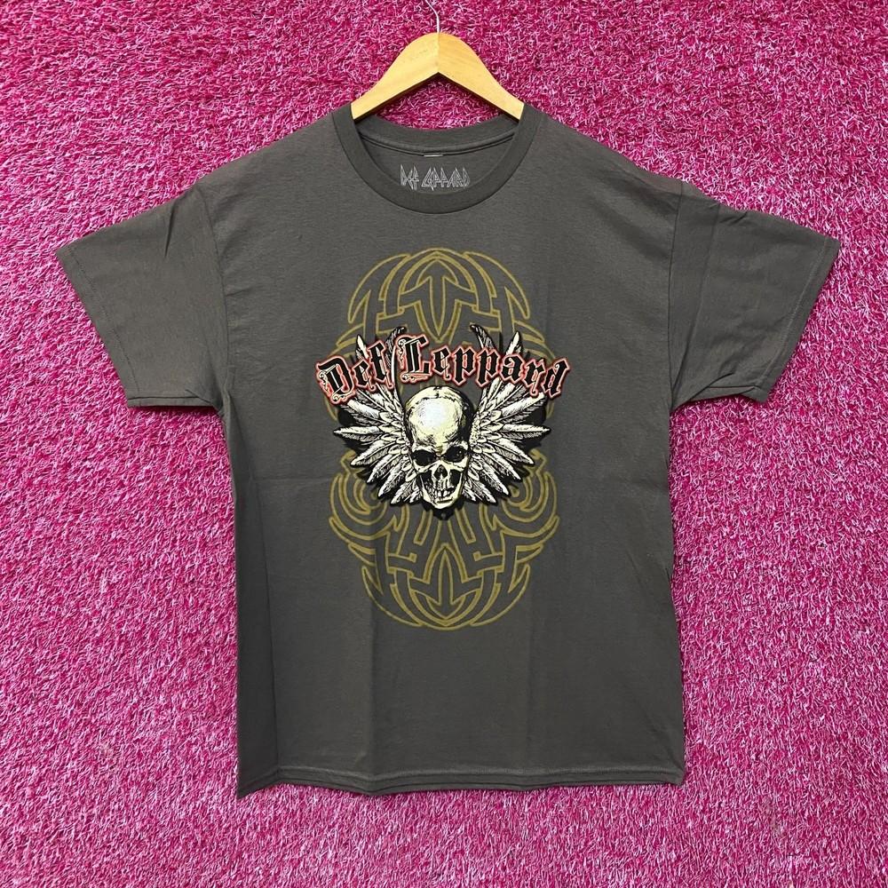 Def Leppard Winged Skull Graphic Rock Band Tshirt Large Unisex T-Shirt M
