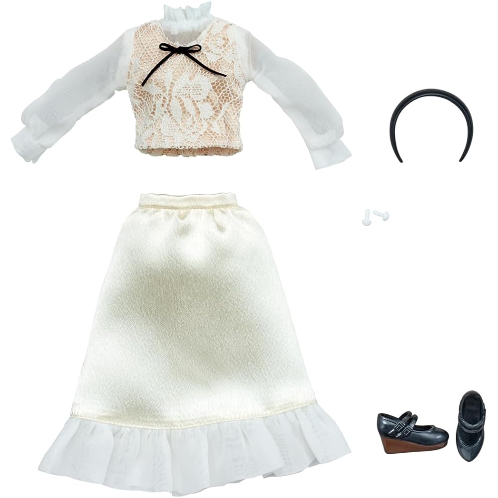 Takara Tomy Licca-chan Doll LD-10 Fashionable Licca-chan Dress-Up Toy for Pretend Play Ages 3 and Up