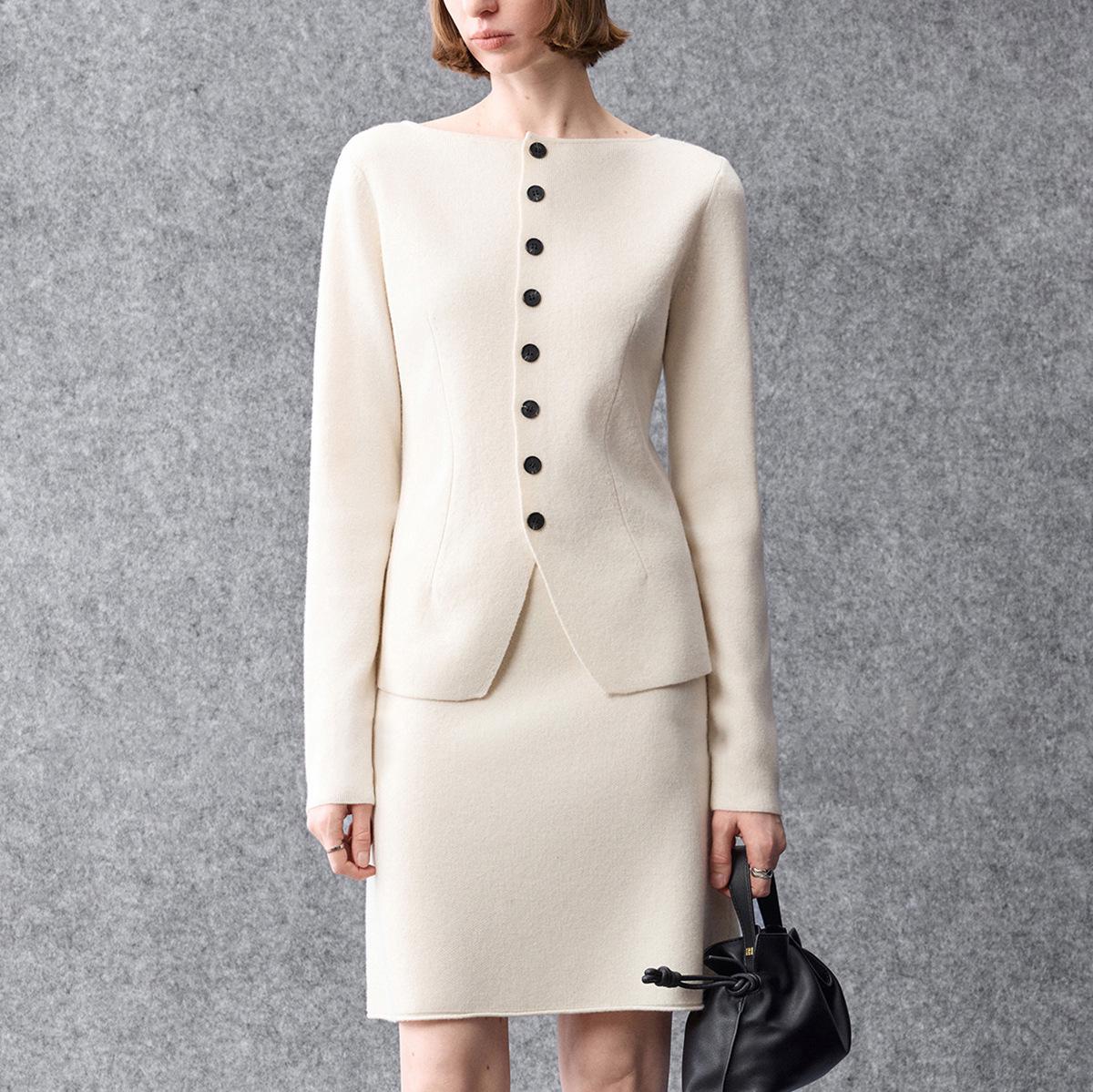 Pre-Owned Cloud-Soft Cashmere Wool One-Shoulder Slim-Fit Cardigan with Light Fishtail Skirt XS