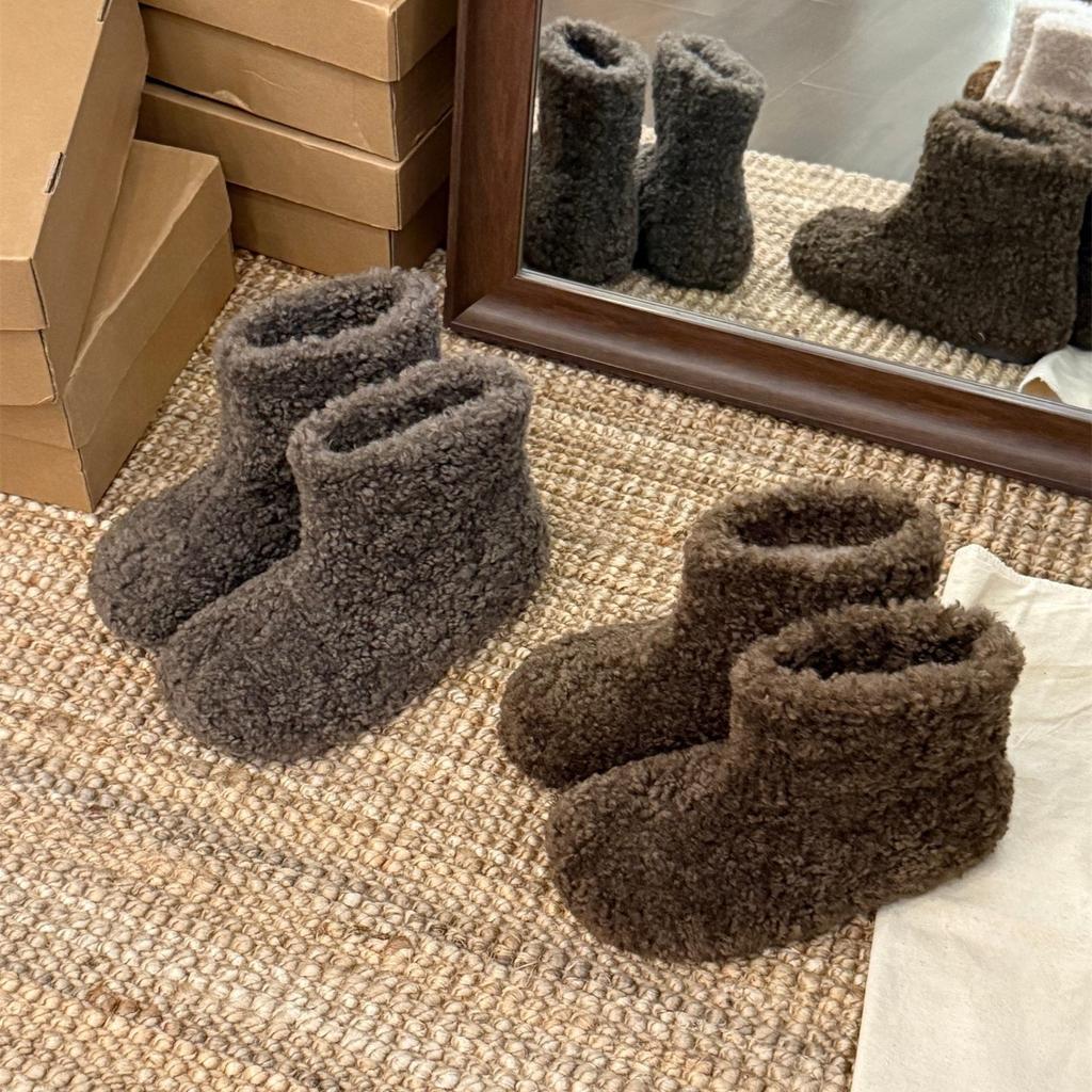 Inner heightening snow boots short boots season piled thickened warm snow cotton shoes fluffy cotton boots