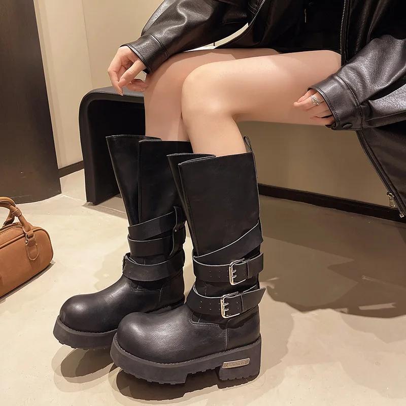 Winter Vintage Belt Buckle Women'S Boots With Large Toe, Thick Sole, Pleated Punk Motorcycle Boots Women