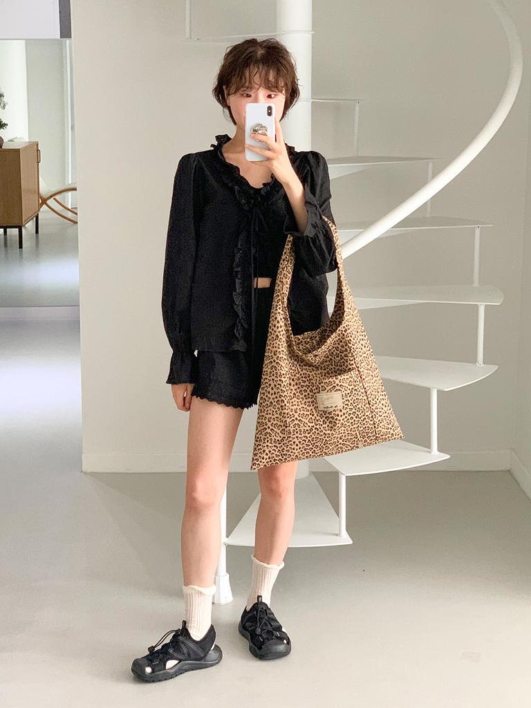 Atelierpark Lee Ji Hobo Bag_Leopard