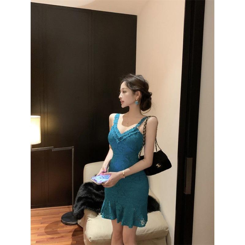 Mini Abito Bodycon Senza Maniche con Scollo a V in Pizzo e Spalline Sottili, Orlo Arricciato, Donna Festa Club
