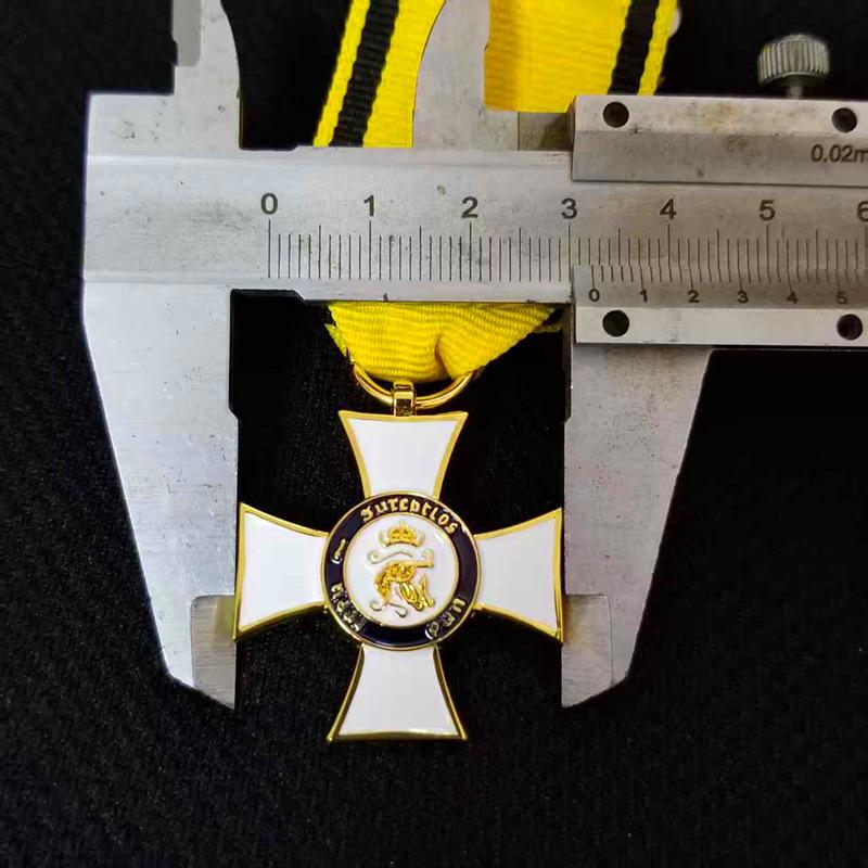 Cross Badge Metal Badge Souvenir Collection