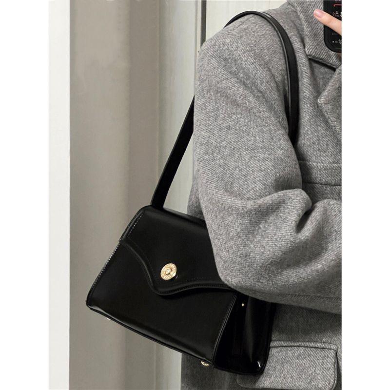 IELGY High quality underarm bag women s foreign style all-match shoulder messenger bag