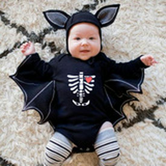 INS Baby Tattoo Strampler: Stilvoller Neugeborenen-Strampler mit Dreiecksschnitt im Schritt