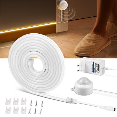 Sensore di movimento PIR intelligente Luci al neon LED Lampada da cucina per armadio Auto ON OFF Impermeabile per armadio Armadio Decorazione natalizia fai da te