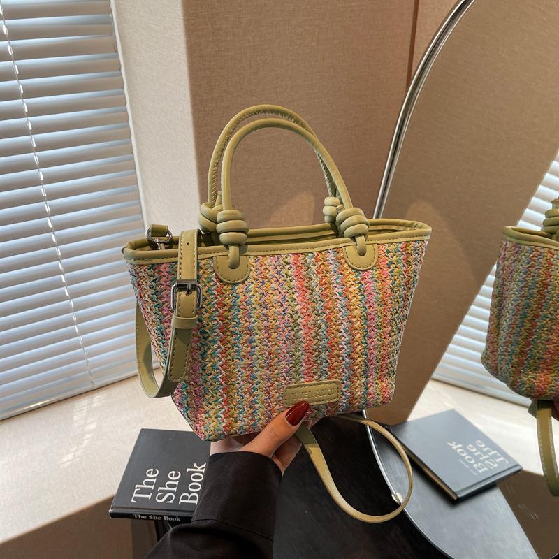 

Large capacity straw bag women s new fashionable versatile shoulder bag popular underarm bucket bag зелений