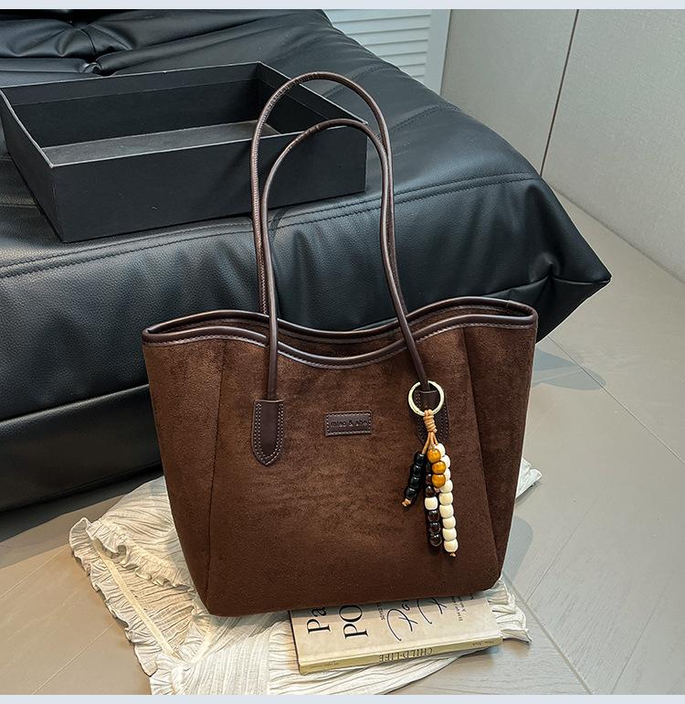 2025 new leopard print tote commuter bag versatile autumn and winter large-capacity student class shoulder bag tide