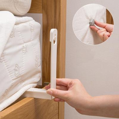4Pcs Bed Sheet Holder Clips Easy Install L-Shaped Mattress Sheet Corner Grippers Reusable Anti-Slip Fastener Clips for Sheets Covers Blankets