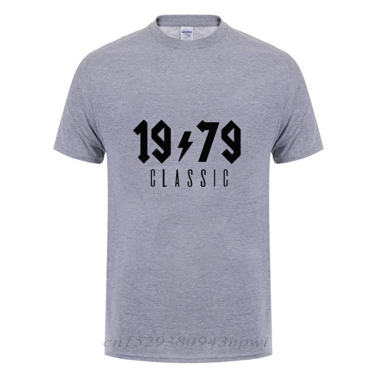 Geboren In 1979 T-shirt Vaderdag Cadeau Grappig 40 Jaar Verjaardagscadeau Voor Papa Echtgenoot Mannen Korte Mouw Ronde Hals Katoenen T-shirt