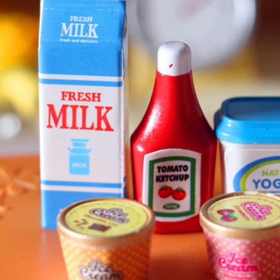 5Pcs/Set Miniature Food Cute Realistic Resin Tiny  Milk Yogurt Ketchup Cans Food Plastic Model Toy for Kids
