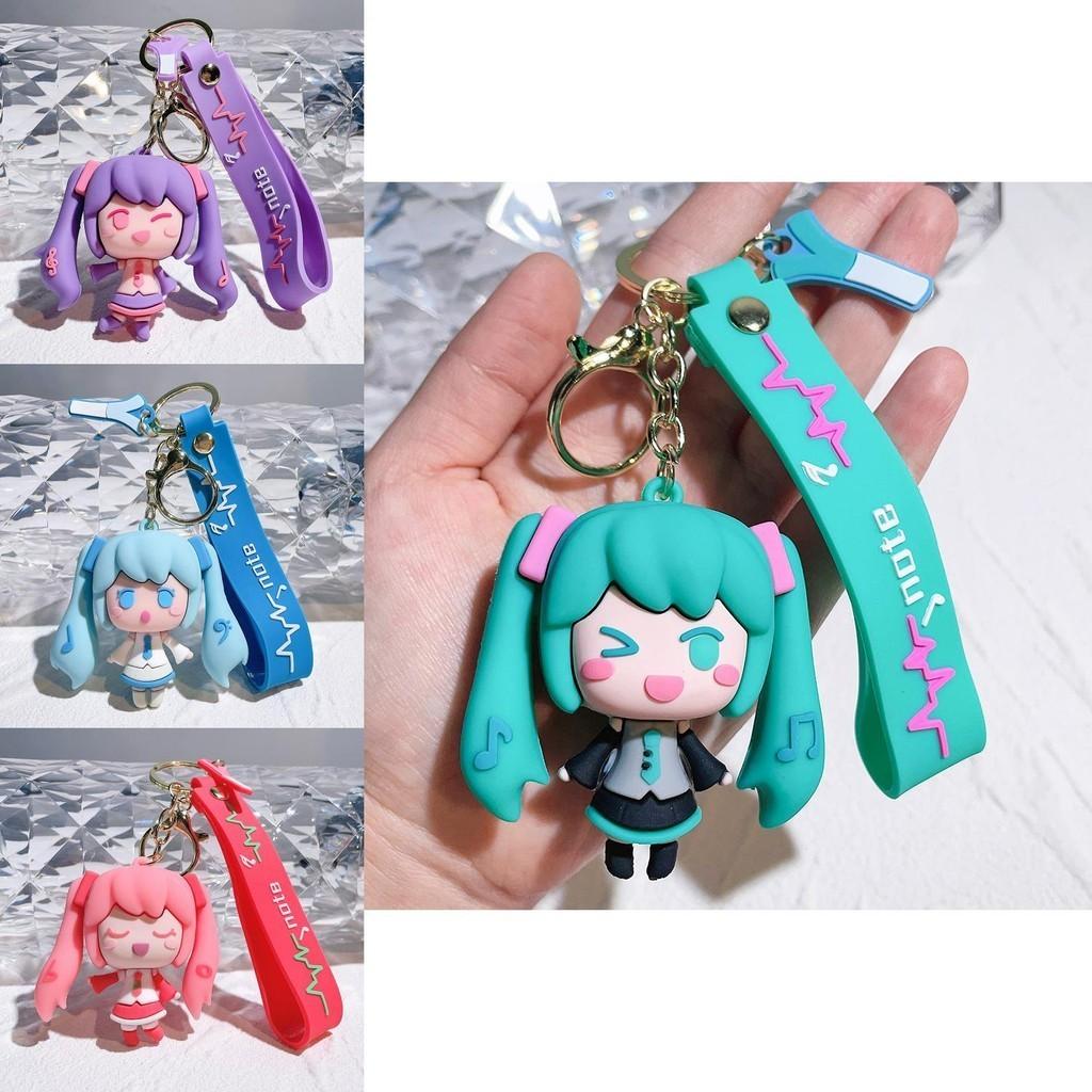 Brightly Colored Hatsune Miku Keychain Creative Cartoon Girl Figure Bag Charm Silicone