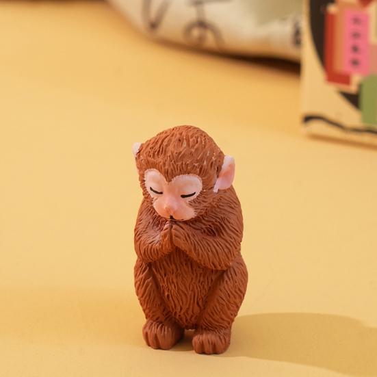 Clasp Hands Animal Statue Simulation Panda Rabbit Capybara Koala Dog Cat Monkey Ornament Resin Sculpture Decoration Ornament