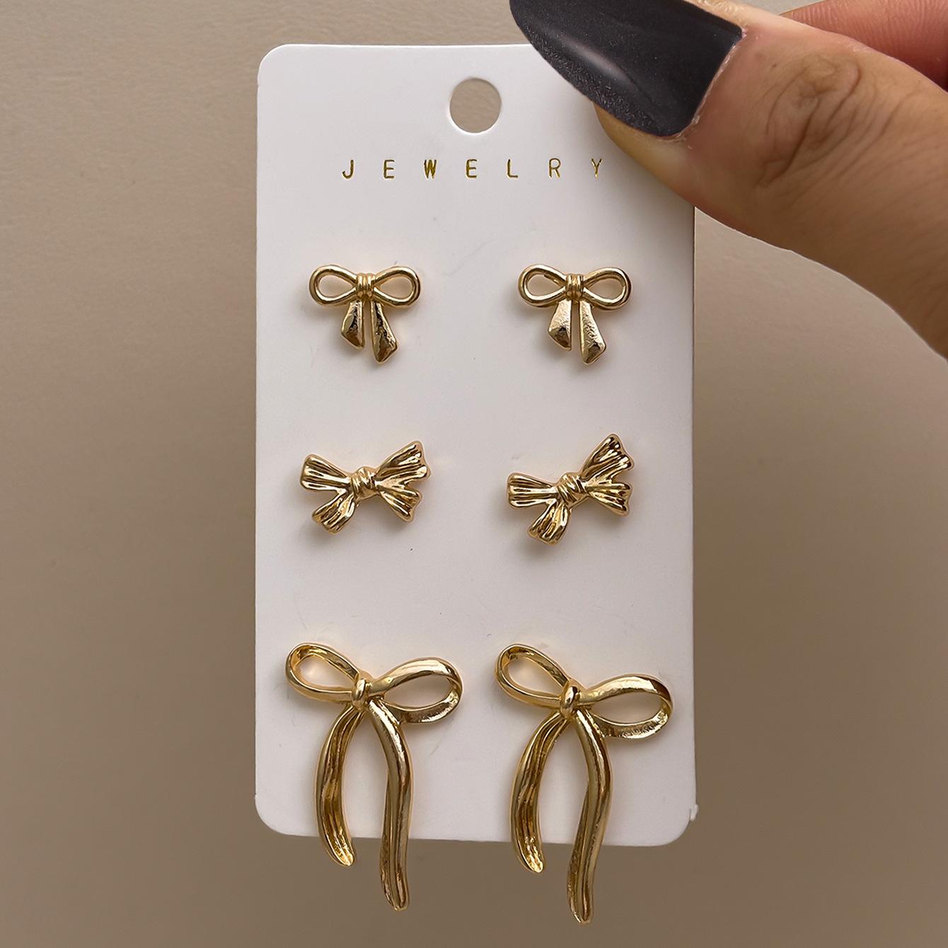 Hot-selling Diablo Halloween stud earrings women s bow styling creative personality exaggerated earrings set