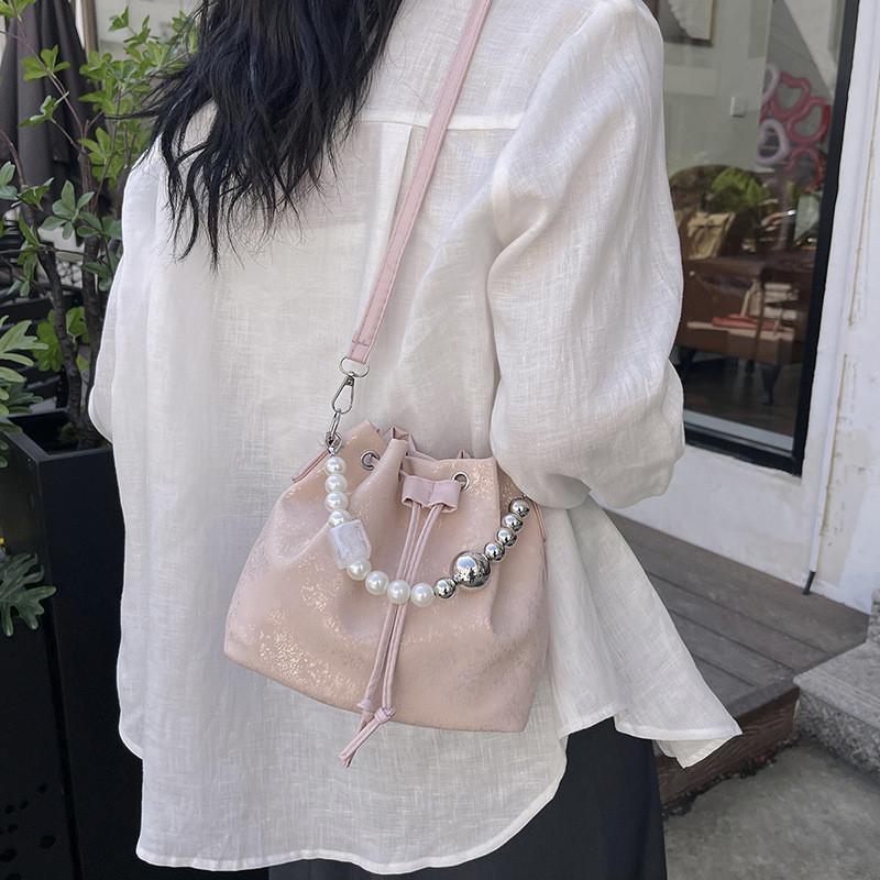 Fashionable 2024 Street Style Pu Chain Bucket Bag For Women With Quilted Stitching