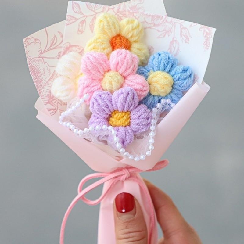 Mini Handmade Knitted Puff Bouquet Mini Knitted Flowers Handheld Gift Decorations for Girls' Mother's Day