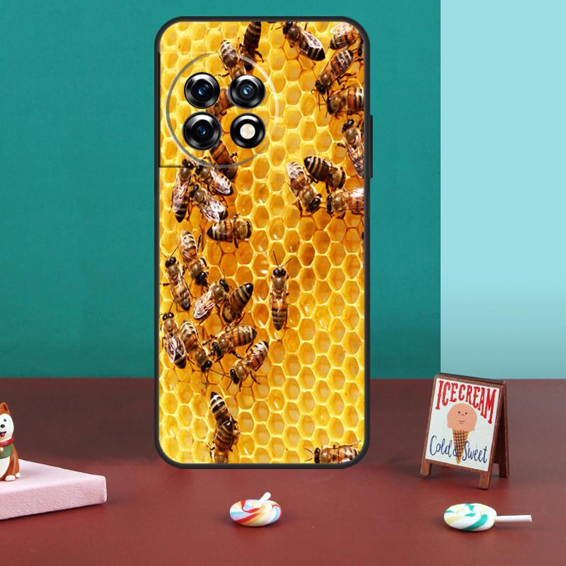 Bee Keeping Honey Bees For OnePlus 15 13 12 11 10 13T 10T 10R 12R 13R Case For OnePlus Nord 5 CE 3 2 4 Lite N20 N30