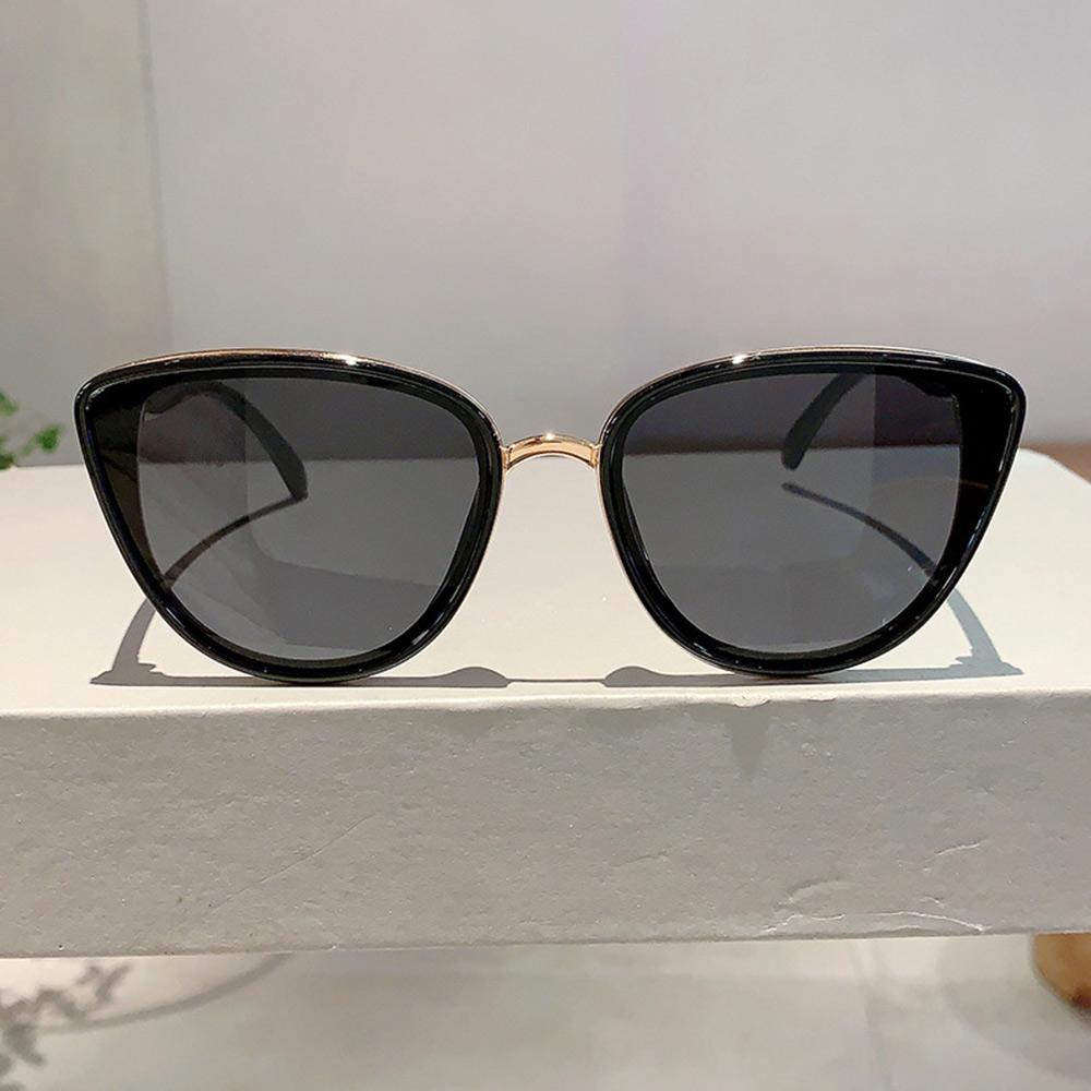 Retro Vintage Cat Eye Sunglasses UV400 Coated Sun Glasses Gradient Lens Trendy Mirror Shades for Women & Men