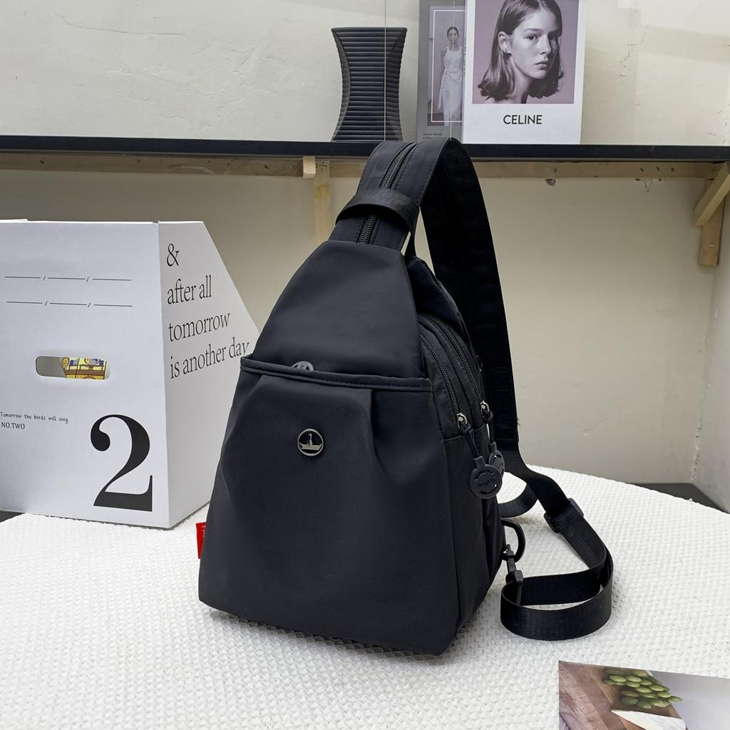 New Fashion Messenger Bag Women's Light and Strong Backpack Multi-purpose Versatile Travel Backpack Large-capacity Commuter Bag