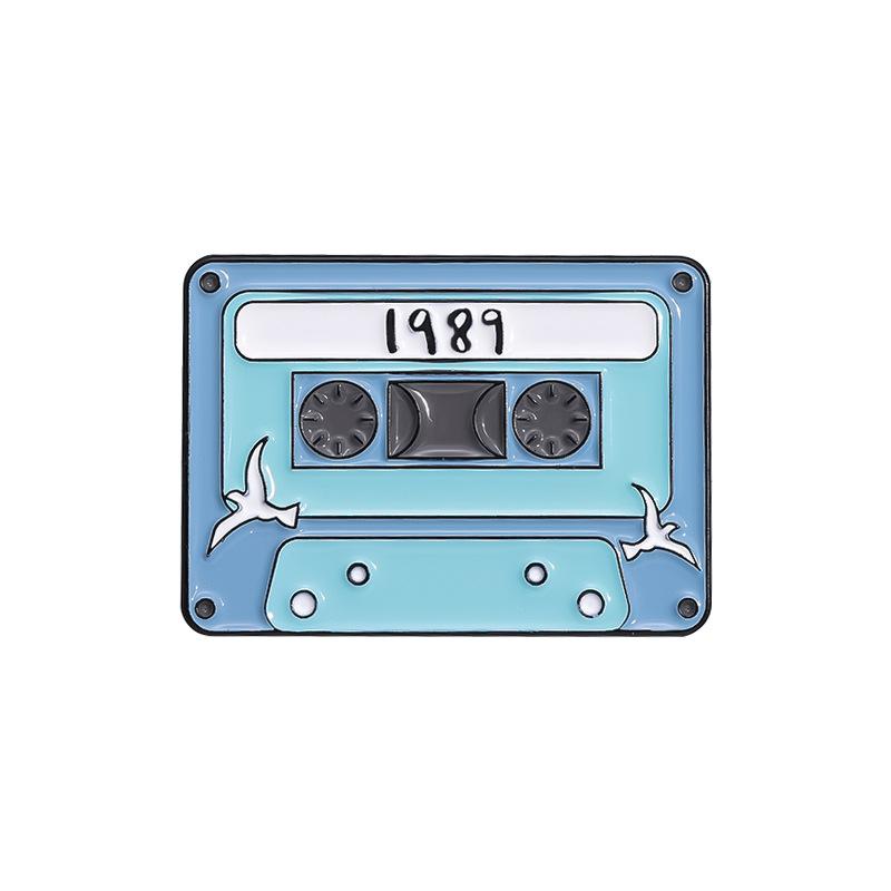 Cassette Artistic Music Brooch Geometric Cartoon Design Trendy Alloy Pin For Everyone