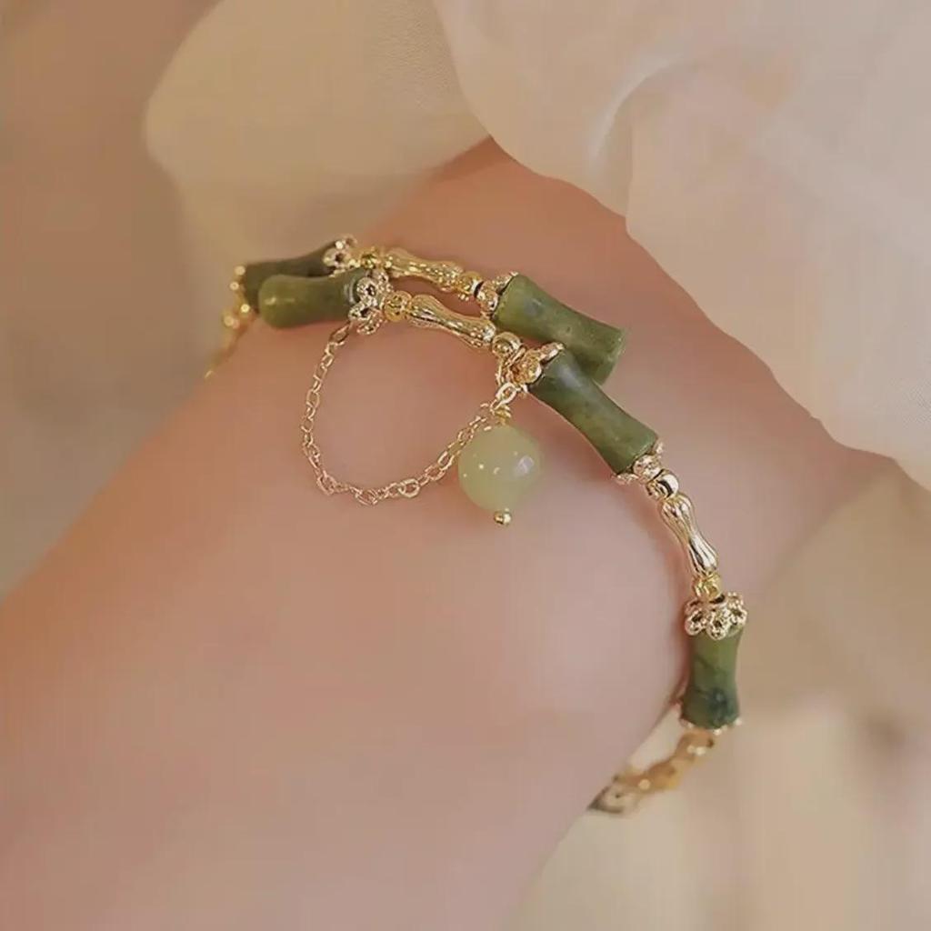 [Green Plum Wine] Bamboo Beaded Bracelet: High-End Chinese Design for Girlfriends