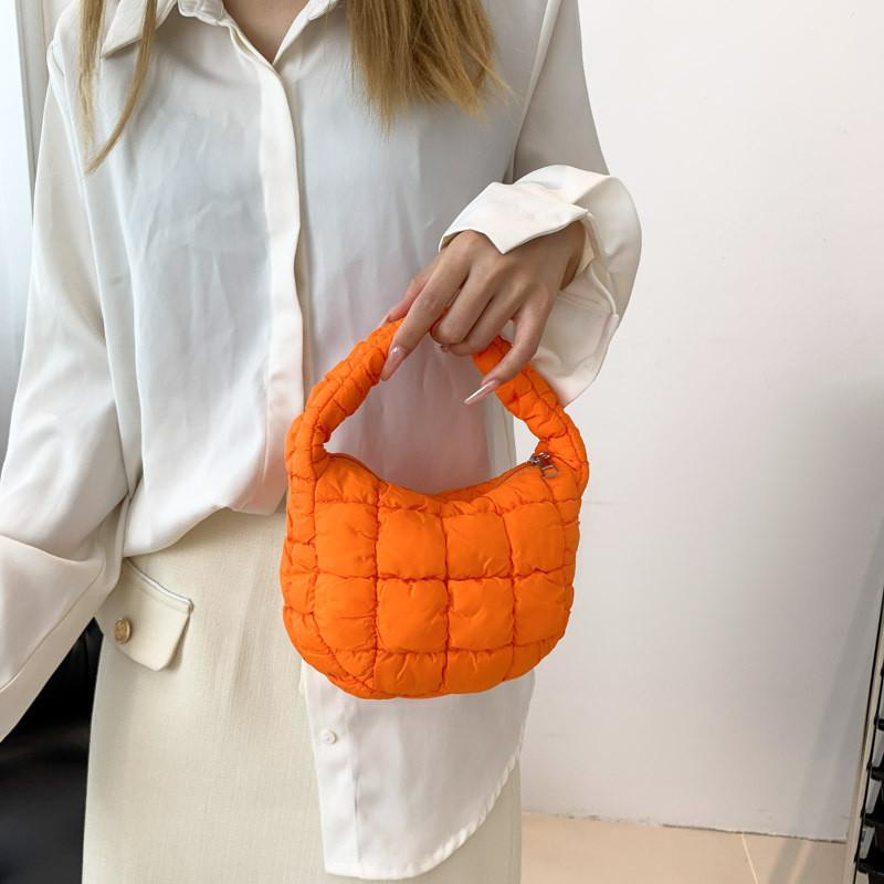 Chic And Soft Cotton Handbag With Zipper Closure Perfect For Daily Street Style