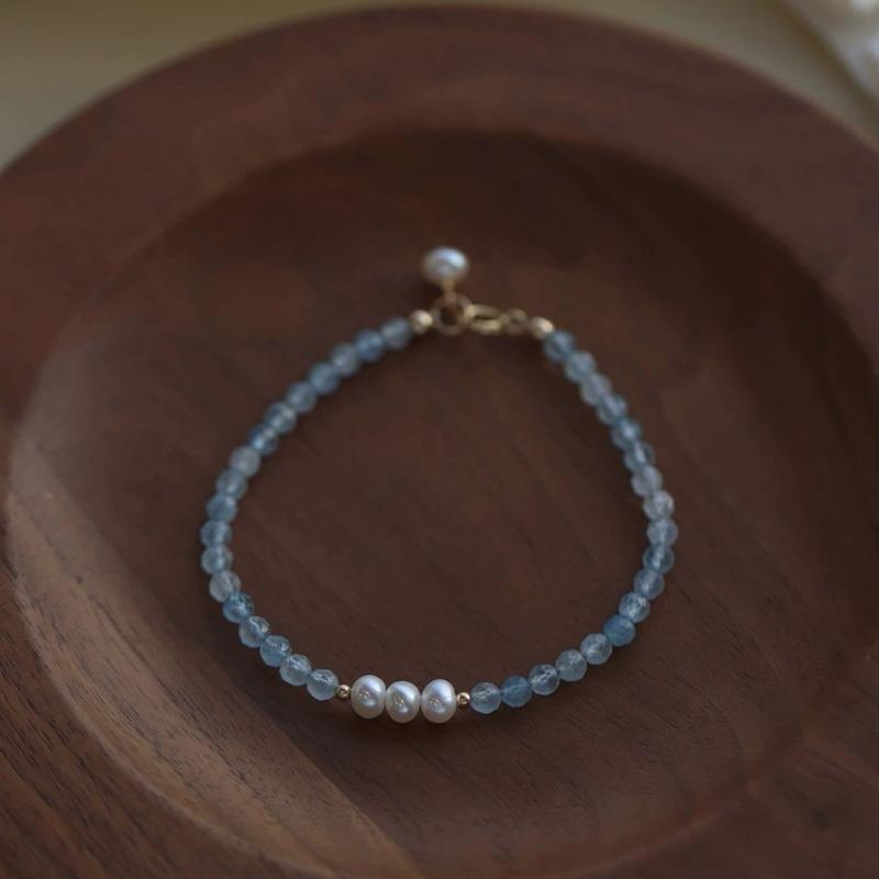 Gradient Blue Aquamarine Beaded Bracelet – Gold Accent Natural Stone Boho Bracelet for Women, Dainty Gift Jewelry