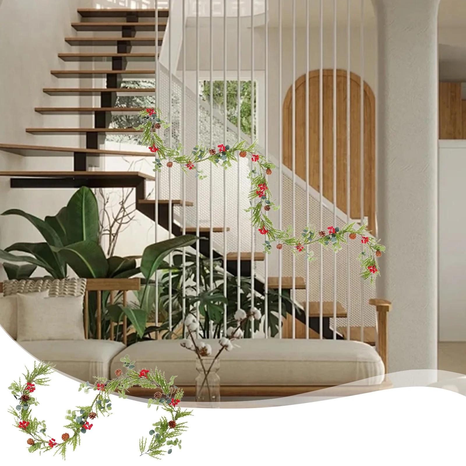 

Рождественский венок с шишками, красными ягодами, колокольчиками, светодиодной подсветкой, подходит для дверных проемов, лестниц, каминов, для помещений и улицы One Size