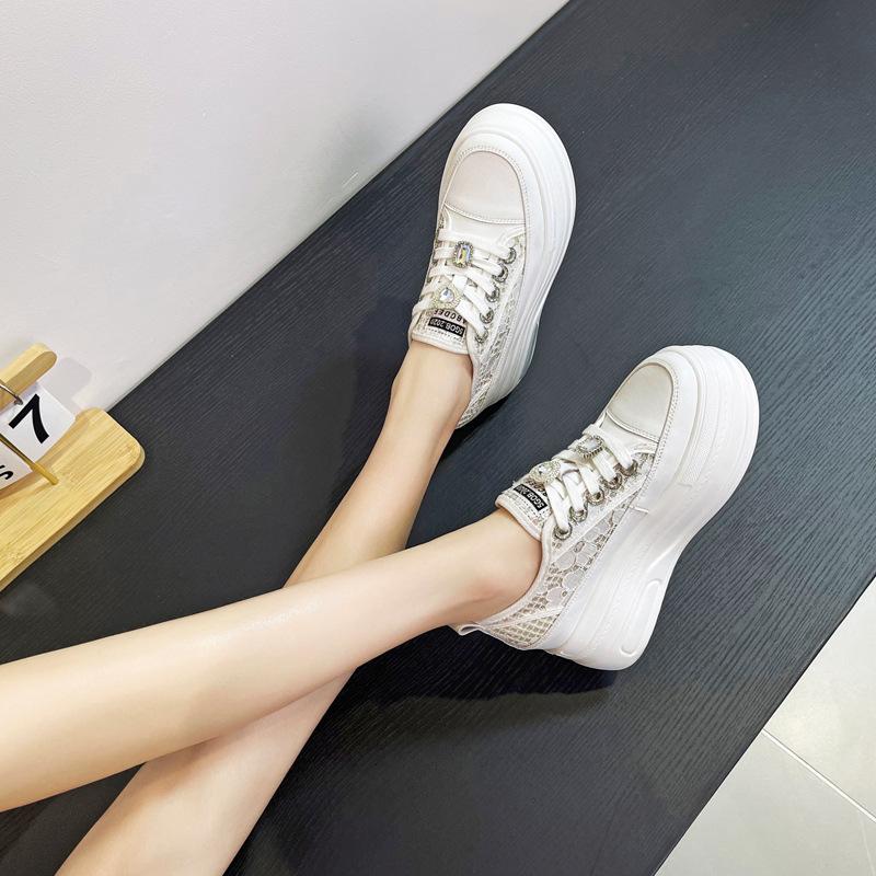 

Белые женские кожаные туфли на сетке с внутренней платформой, лето 2025, новая коллекция, дышащие и легкие повседневные женские туфли на толстой подошве, туфли-маффины 39 белый