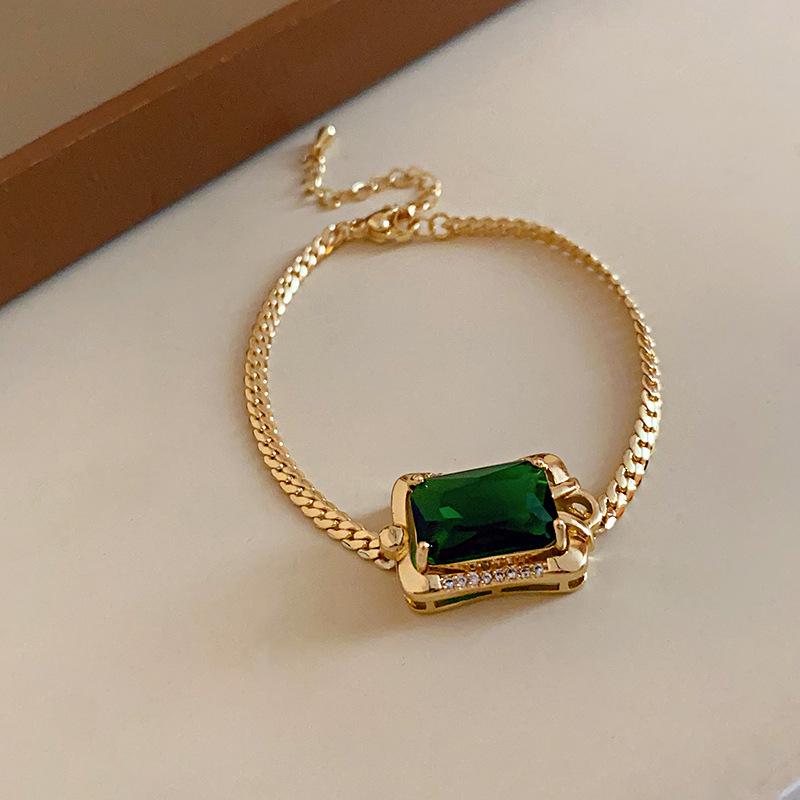 Vintage French Oval Geometric Necklace - High-End Retro Clavicle Chain