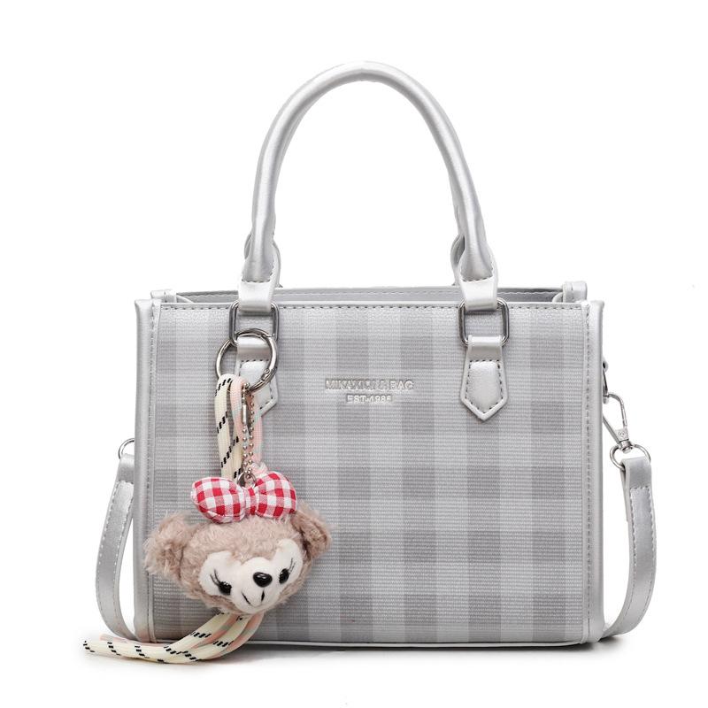 Versatile large-capacity commuter bag women's new Korean version of foreign-style plaid handbag fashion casual messenger bag