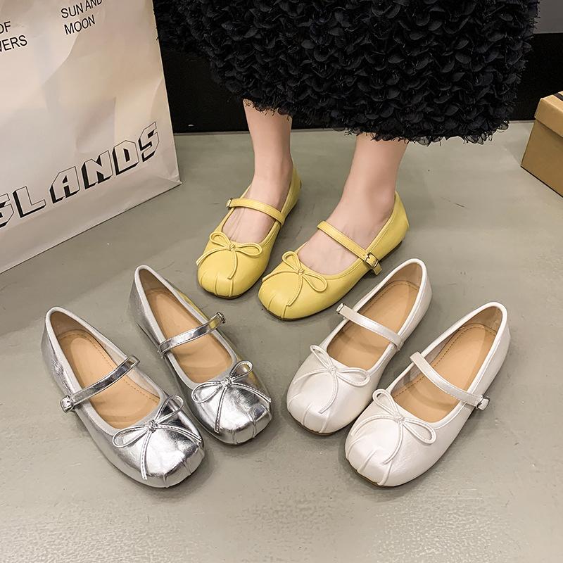 Silver Single Shoes Women's 2025 New Models with Skirts French Soft-soled Ballet Flats Mary Jane Small Leather Shoes