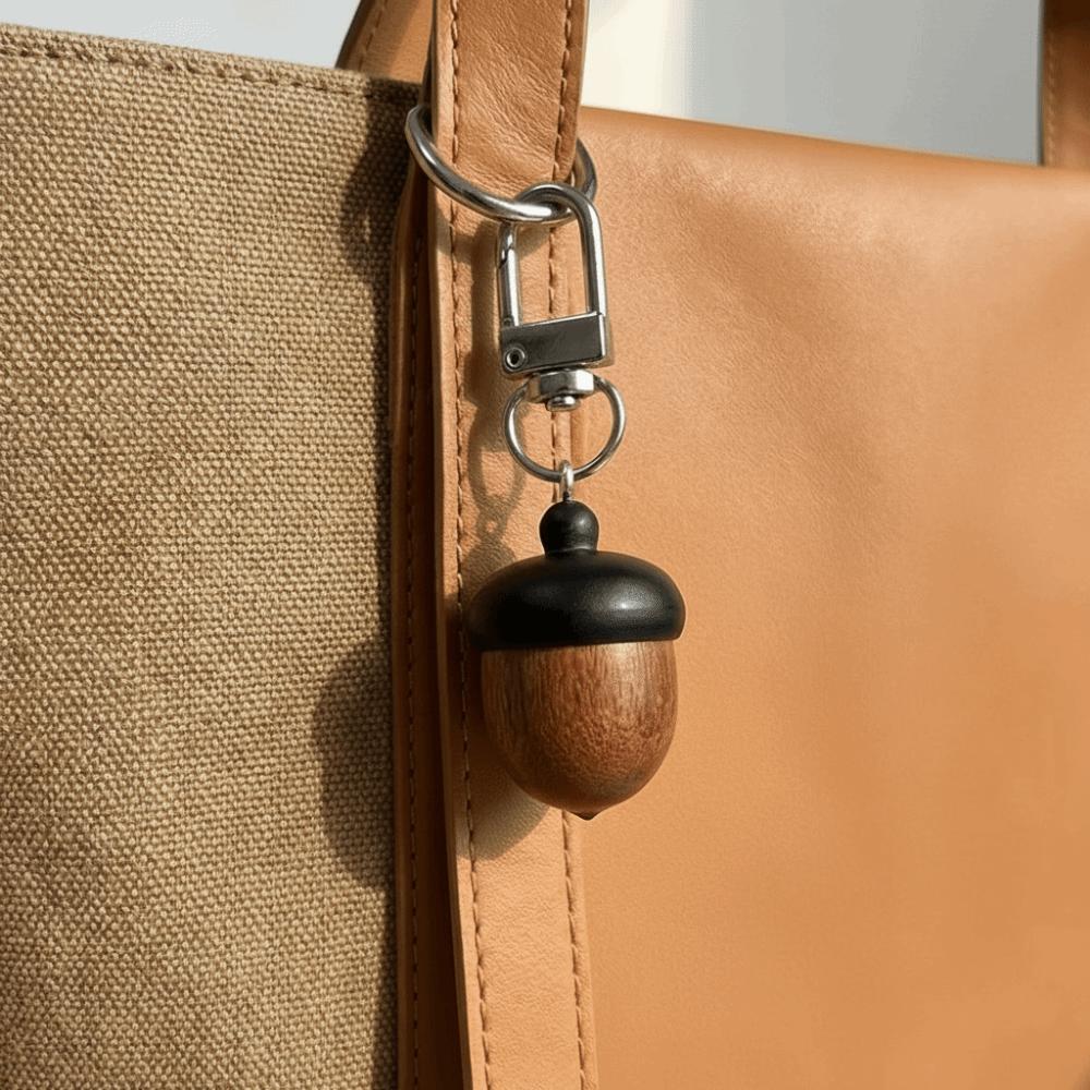 Small Item Storage Bag Pendant Simulation Acorn Metal Keychain Creative Acorn Keychain Gift Giving
