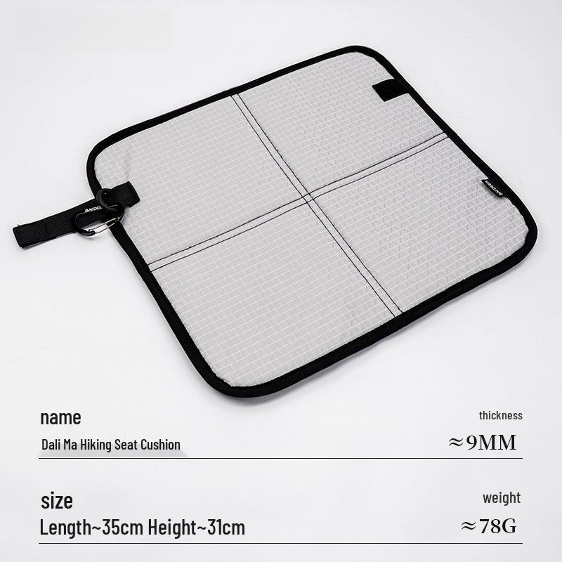 Waterproof Portable Children s Picnic and Camping Cushion - Moisture-Proof, Outdoor Folding Seat Pad for Hiking 35x31 cm