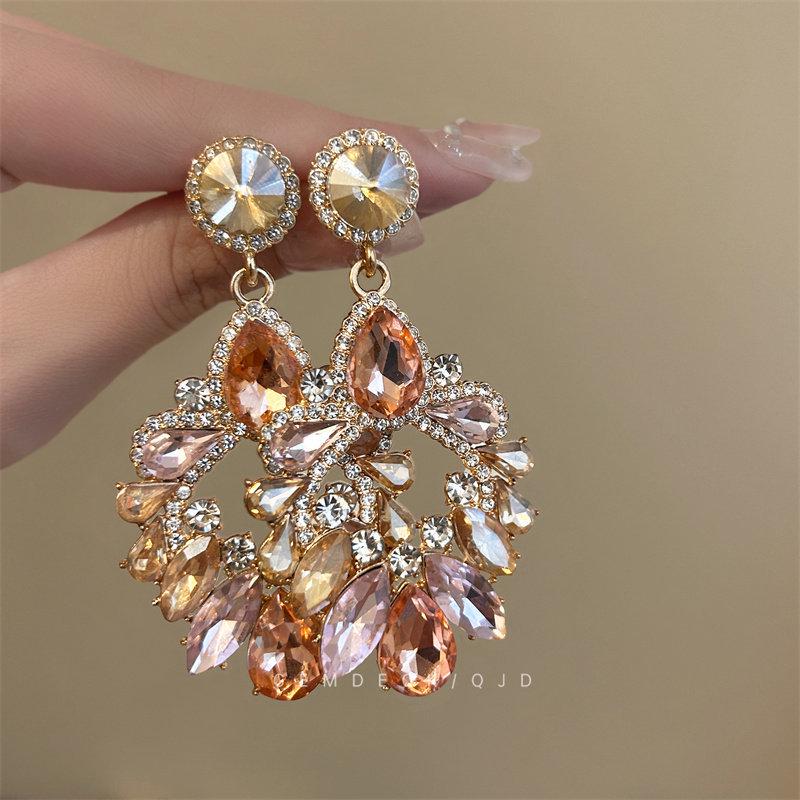 Silbernadel Hofstil Strass-Wassertropfen-Ohrstecker – Luxuriöse, Hochwertige, Modische Ohrstecker-Accessoires