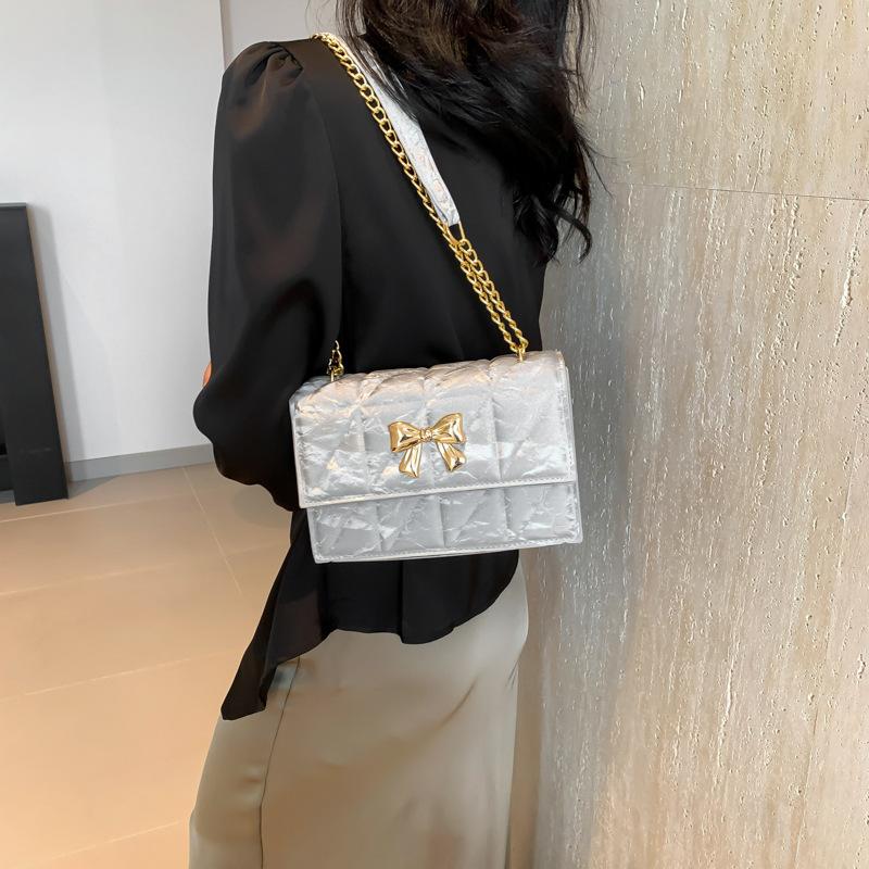 Xiaoxiangfeng Light Luxury Underarm Bag Women's 2025 New Diamond Chain Small Square Bag Versatile Ins Shoulder Messenger Bag