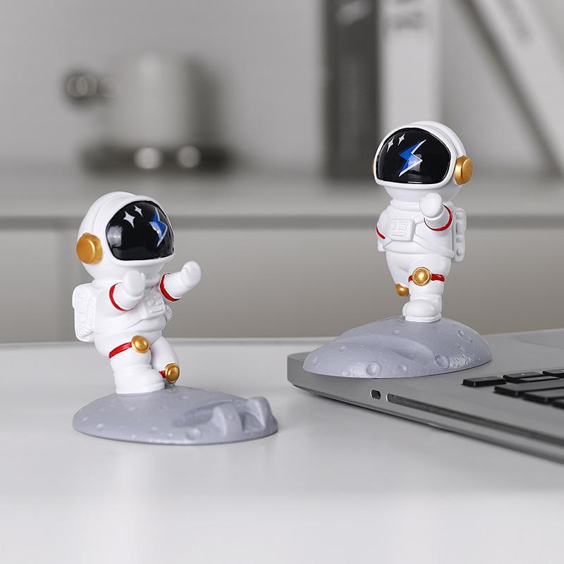 Astronaut Mobile Phone Support Ornaments Astronaut Figure Lazy Tablet Good Support Adorable Tabletop Decoration Gift Idea