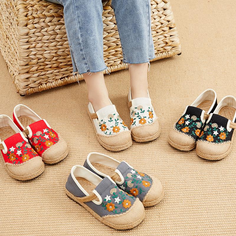 2025 Spring Women's Ethnic Style Linen Embroidered Low-Top Flats