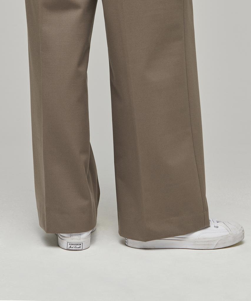 MUSINSA STANDARD WOMAN Women'S Heavyweight Fleece-Lined High-Waisted Wide Hidden Elastic Waist Slacks [Dusty Beige]