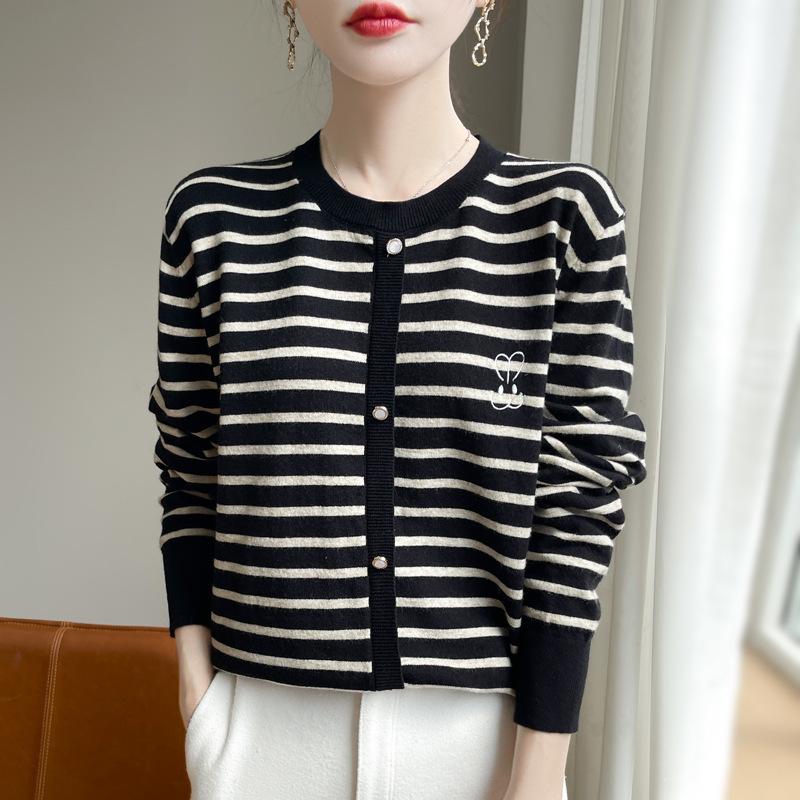 Autumn Women's Fashion Bottoming Striped Knitwear