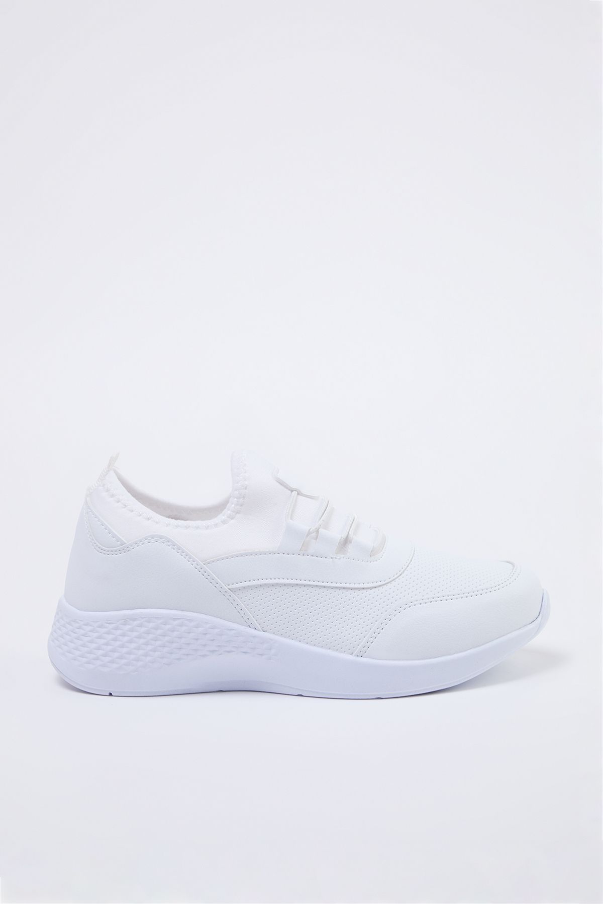 

White Rubber Laced Sports Walking Shoes 36