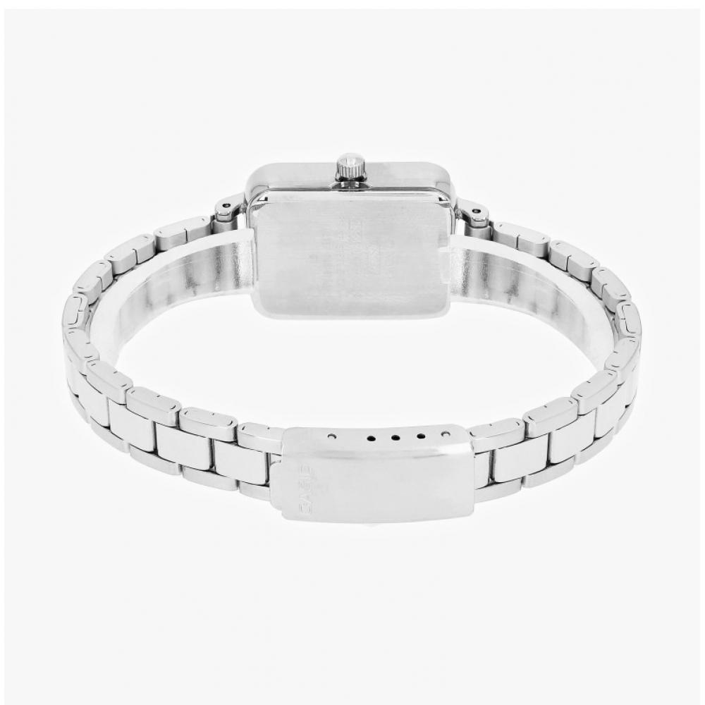 Casio Ltp V009d 4eudf Ltp V009d 4e Analog Square Sat Student Women S Metal Watch
