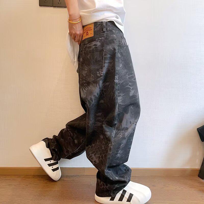 Men's Versatile Retro Snake Print Camo Jeans - Loose, Casual, Wide-Leg