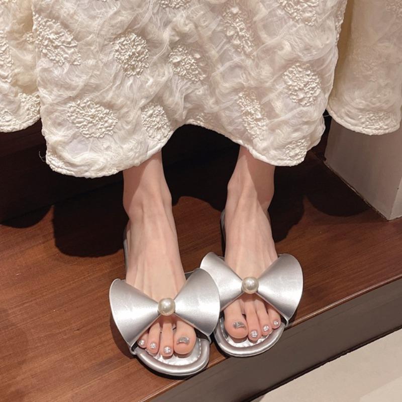 Fashion Fashion Plus-size Slippers Worn Outside New Women's Summer New Round Toe Open Toe Pearl Bow Non-slip Flat Cool Mop